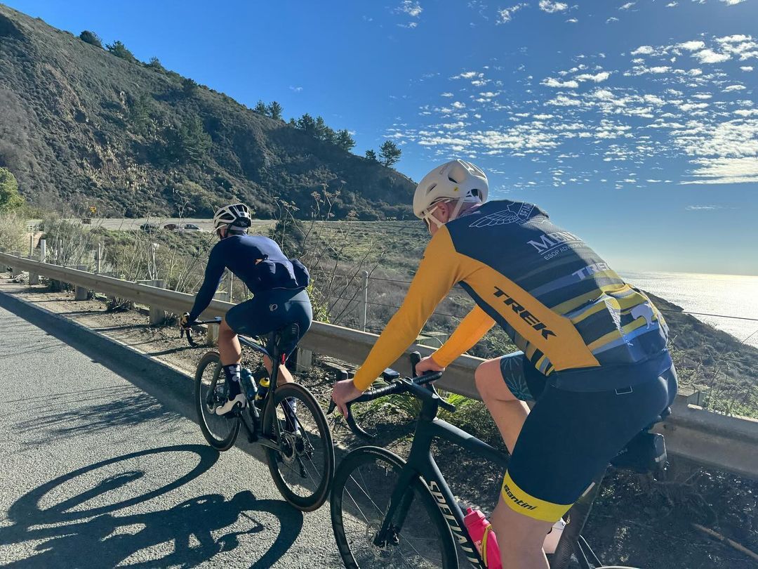 A beautiful Saturday in  December!  Hope you got a piece of that today because the 🌧️starts tomorrow. Should be good by the weekend tho!  Let’s go!

#cycling #dolcevita 

@sportful @sfitalianathleticclub @equatorcoffees @poggio_labs @achieveptc @tripsforkidsmarin @sage.realestategroup @marinservicecourse @jkbrkb #themenkegeoup #onewealthadvisors