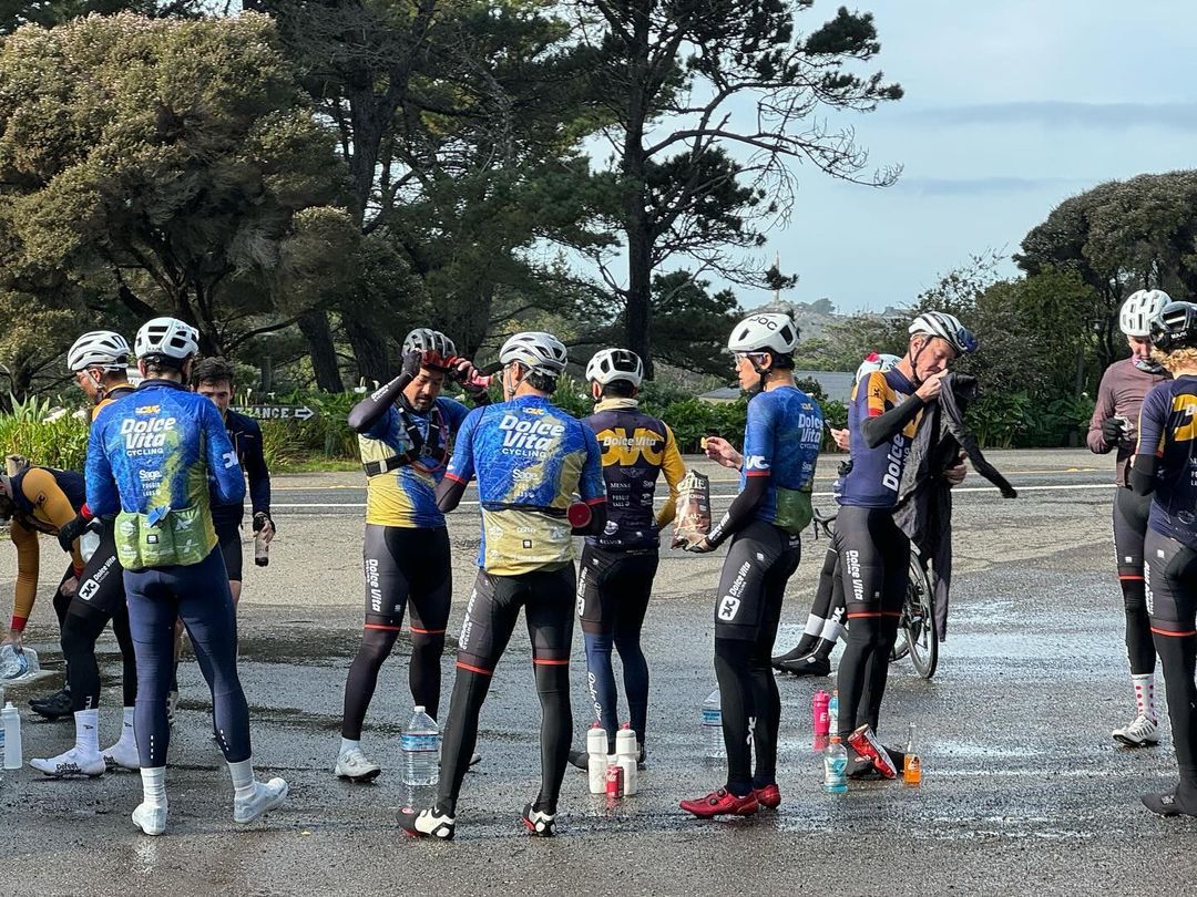 First few shots of an epic DVC Winter Team Camp Ride in Sonoma County.  Good times were had by all. 

@sportful @sfitalianathleticclub @equatorcoffees @poggio_labs @achieveptc @tripsforkidsmarin @sage.realestategroup @marinservicecourse @jkbrkb  #onewealthadvisors