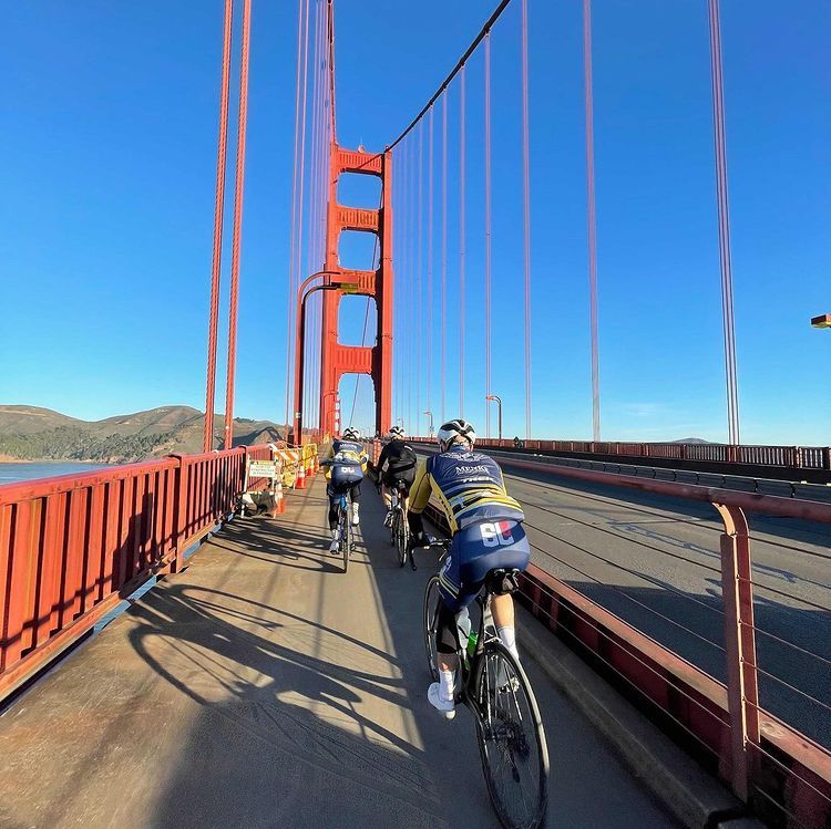 Starting off 2021 strong with big days in the saddle and perfect weather. What are your goals for the year?
#dolcevitacycling #dolcevita #thesweetlife #bayarea #cycling #cyclingphotos