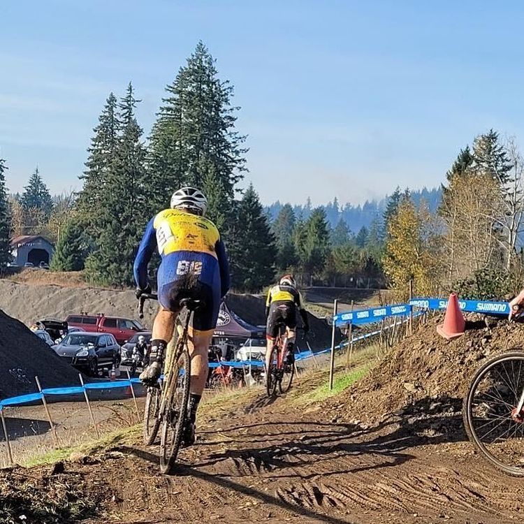 It was a muddy weekend at the Barton Park Cross Crusade! It was sweet to get some real cross conditions for a change 🤩