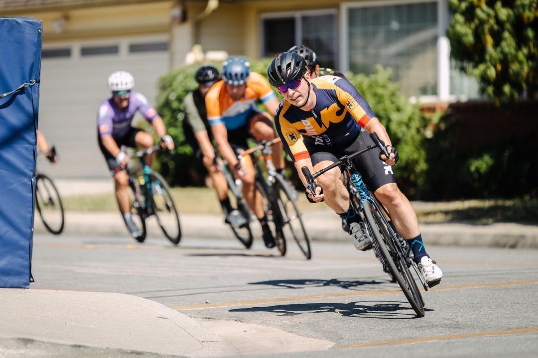 Congrats to @etrepum on taking silver in the 40+ 4/5 at the Watsonville Criterium this weekend. Bob pulled the race for the last 9 laps 💪

Photos by @jeffvsphoto