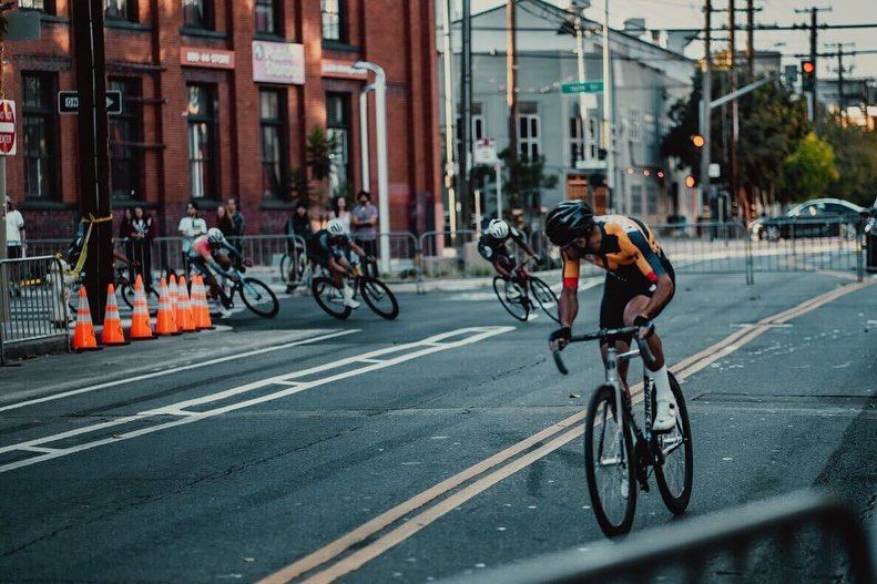 Congrats to @aymenelgorani for 🥇 in the Mission Crit Men's Fixed B race on Saturday and 4th in the Cat 4/5 Giro di SF on Monday! 💪🏻. We had solid results across the team on our home turf 👏🏻 

#girodisanfrancisco #dolcevita #thesweetlife #sanfrancisco