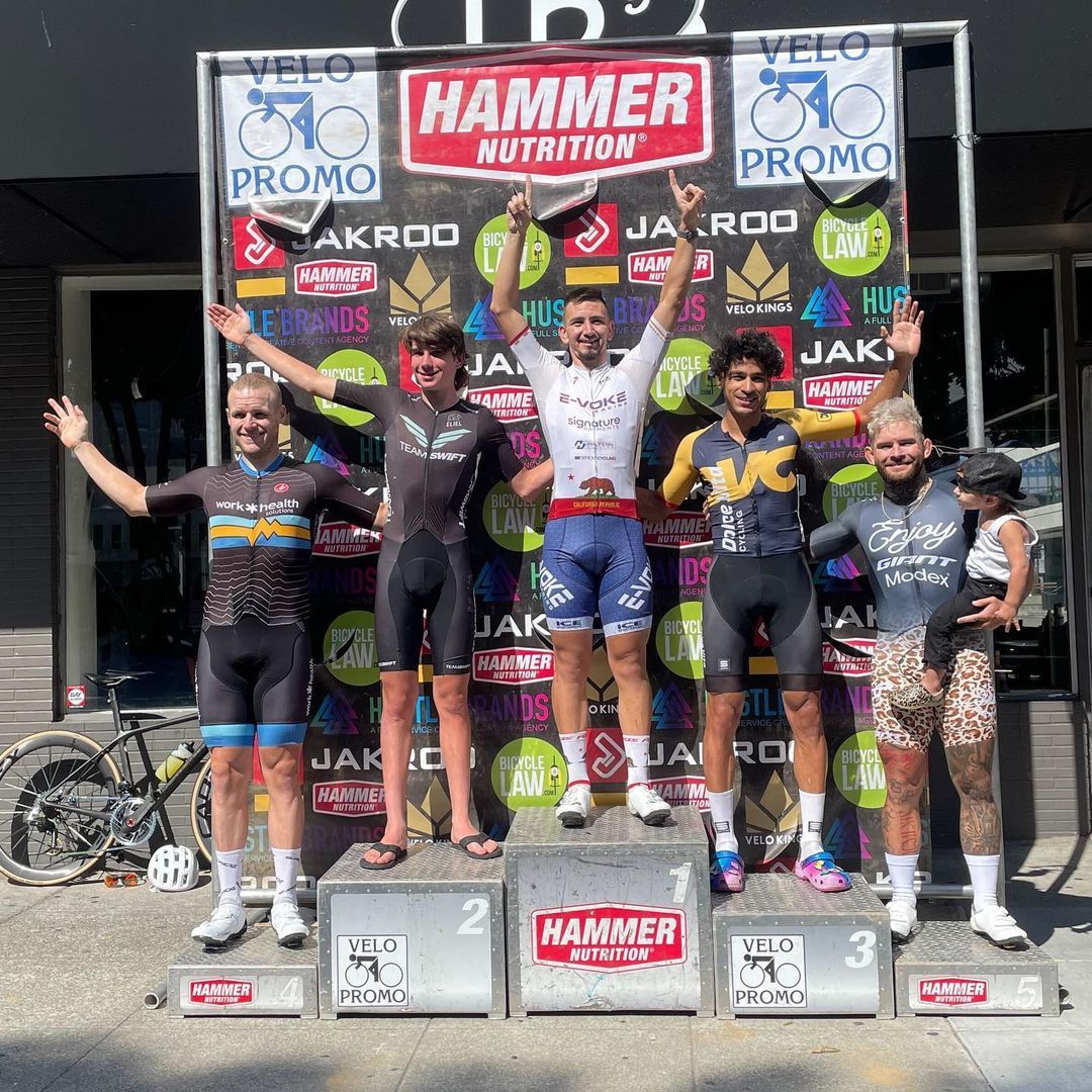 Big weekend for DVC on the road and the track! Stephen Doll raked in 🥇🥇🥇at the district championships on the track! And @aymenelgorani secured a solid 🥉in the E3 field at @velopromo Oakland Grand Prix after trying to bridge to two leaders out front. Let’s go Dolce!!!!

@sportful @sfitalianathleticclub @equatorcoffees @poggio_labs @achieveptc @tripsforkidsmarin @sage.realestategroup @marinservicecourse @jkbrkb #themenkegeoup #onewealthadvisors